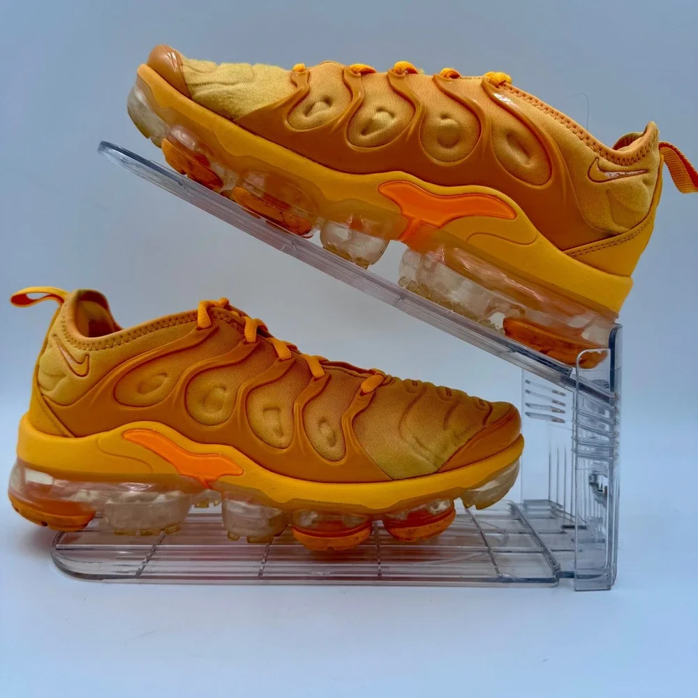 Nike Air VaporMax Plus Womens 7 University Gold Orange CW7011-800